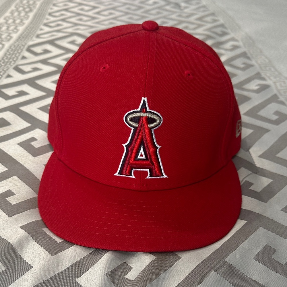 Angels Authentic On-Field Hat – New Era 7 1/8 – Like New